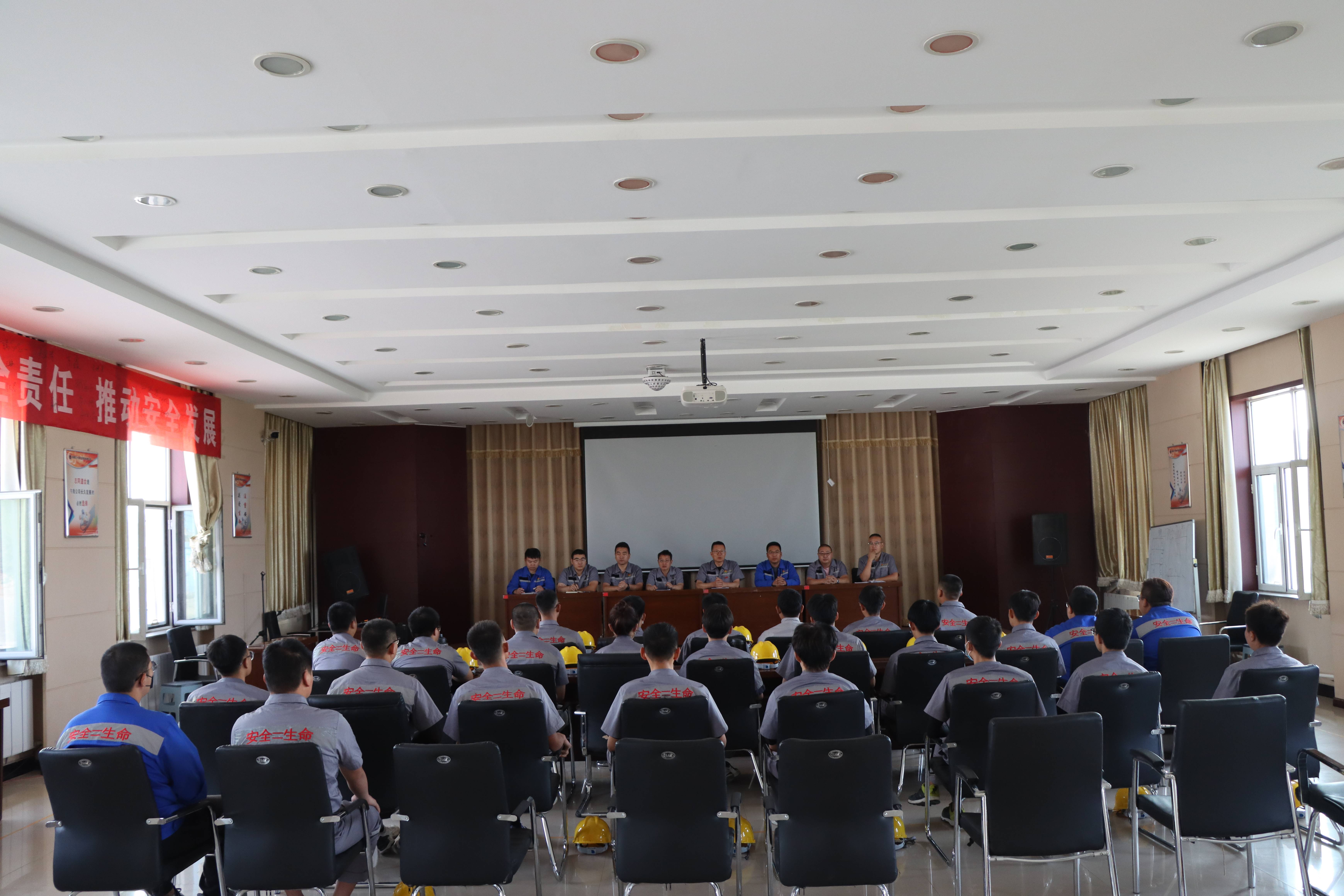青春进一线，，，，，，轮岗中学会自我提升 4118云顶集团内蒙公司第三期大学生轮岗学习正式最先