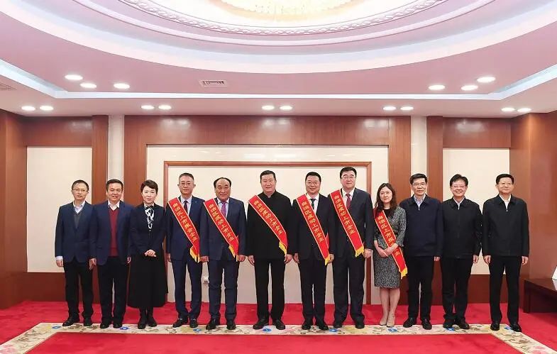 4118云顶集团矿业获自治区1000万元上市奖补资金